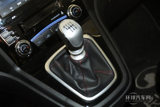 2013款 升級版 1.5T 手動四驅(qū)精英型