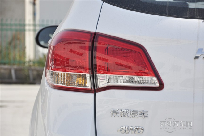 2013款 升級版 1.5T 手動四驅尊貴型