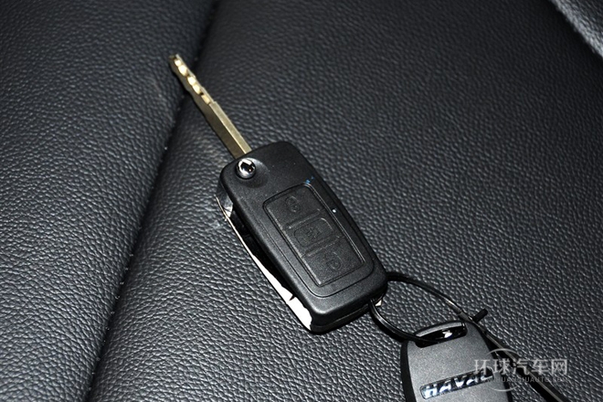 2013款 升級(jí)版 2.4L 自動(dòng)兩驅(qū)精英型