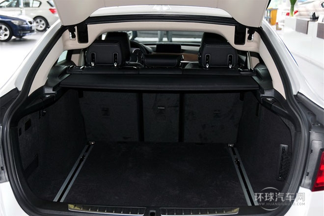 2013款 320i 風(fēng)尚設(shè)計(jì)套裝