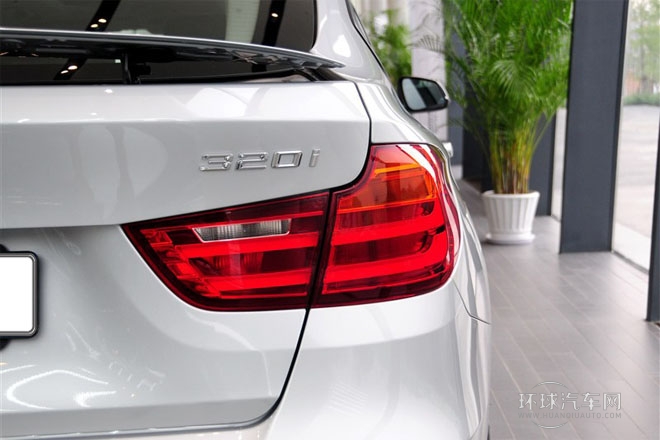 2013款 320i 領(lǐng)先型