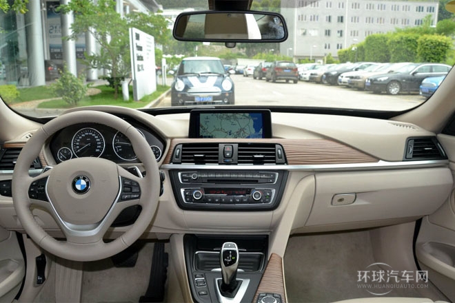 2013款 335i 風(fēng)尚設(shè)計(jì)套裝