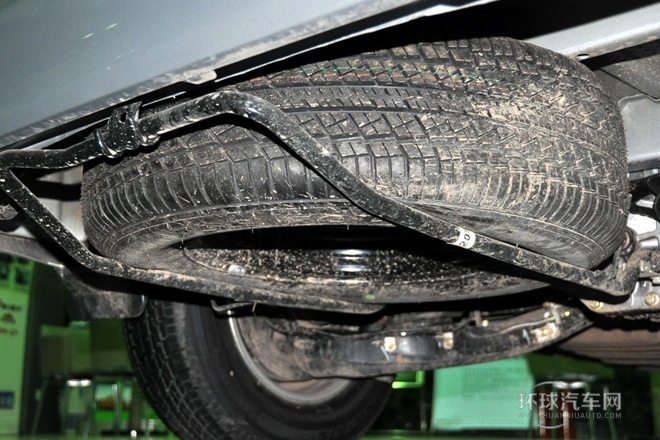 2010款 2.0L睿翔 豪華型(短軸)