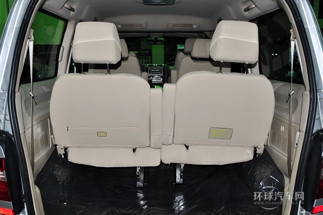 2010款 2.0L睿翔 豪華型(短軸)