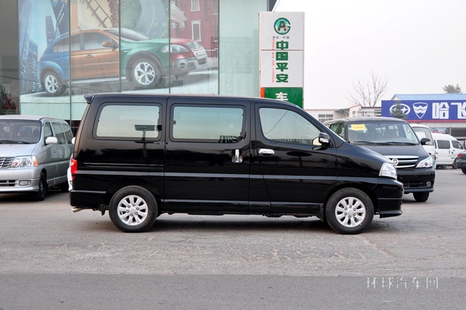 2010款 2.0L睿翔 豪華型(短軸)