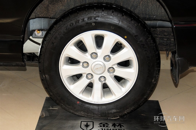 2010款 2.4L-3代 尊領標準型9座4RB2