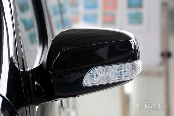 2010款 2.4L-3代 尊領(lǐng)豪華型長(zhǎng)軸9座4RB2