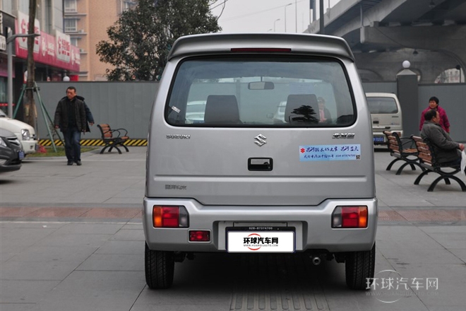 2013款 創業版 1.0L 實用3型