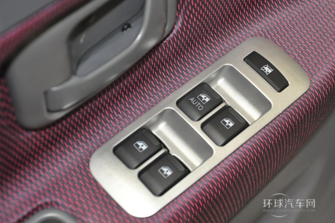 2013款 創(chuàng)業(yè)版 1.0L 舒適型