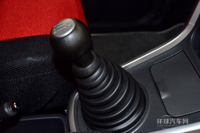 2013款 改款 1.4L 豪華版