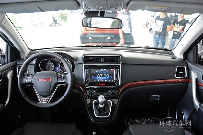 2013款 運(yùn)動(dòng)版 1.5T 手動(dòng)兩驅(qū)尊貴型