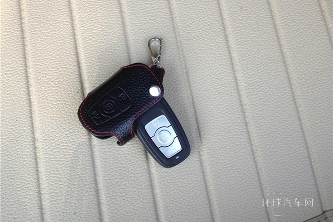 2013款運動版 1.5T  手動兩驅(qū)精英型