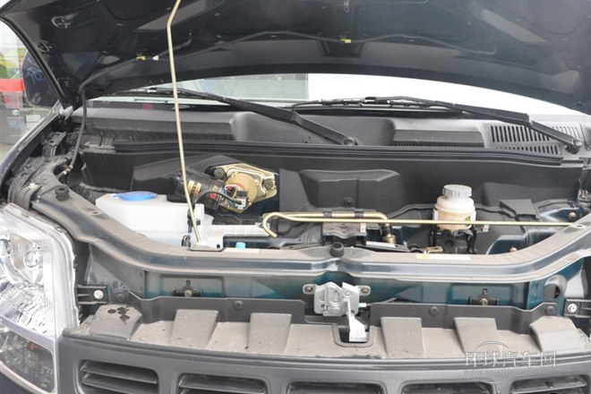 2010款 1.2L手動標準型 陽光版