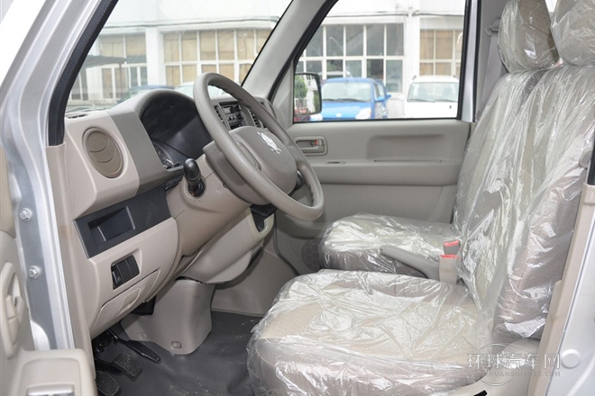 2010款 1.2L手動標準型 陽光版