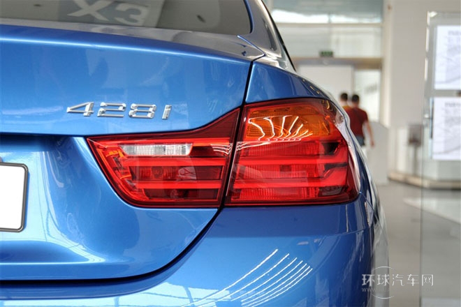 2014款 428i xDrive運(yùn)動設(shè)計套裝