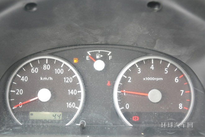 2010款 1.2L手動標準型 陽光版