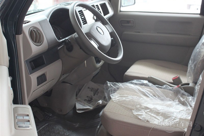 2010款 1.2L手動舒適型 陽光版