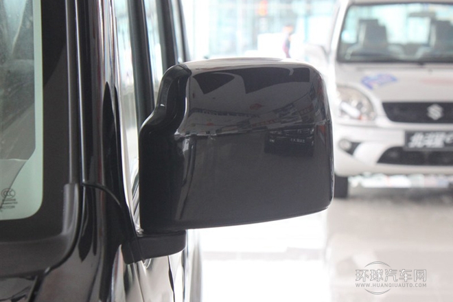 2010款 1.2L手動舒適型 陽光版