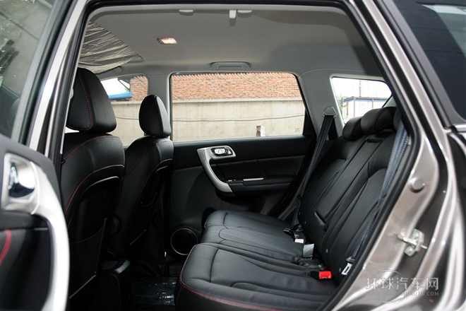 2013款 升級版 1.5T 手動兩驅尊貴型