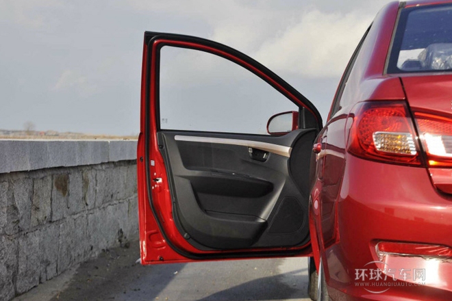 2013款 1.5L 手動標準型 國IV