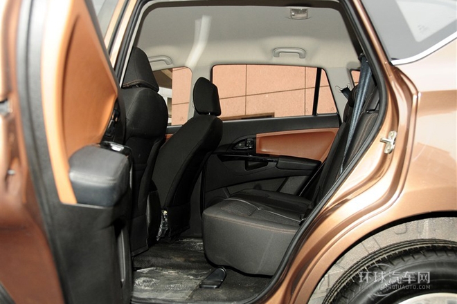 2013款 2.0T 手動創領版