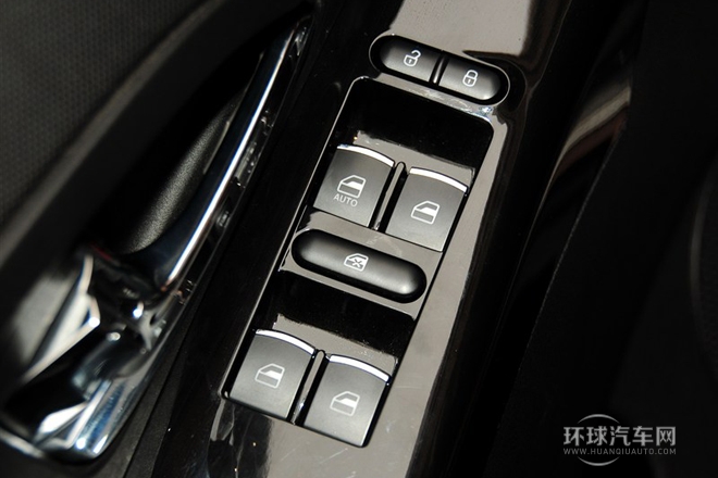 2013款 2.0T 手動創享版