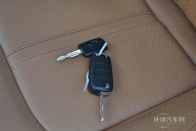 2013款 2.0T 手動創行版