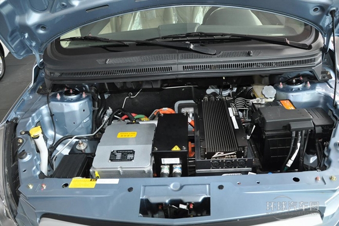 2014款 兩廂 E150 EV 電動時尚版