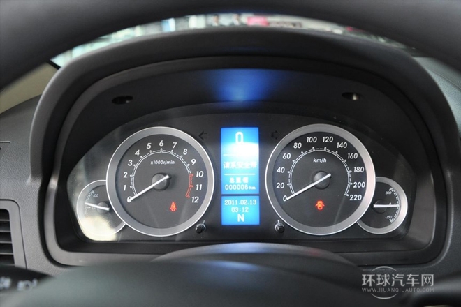 2014款 兩廂 E150 EV 電動(dòng)時(shí)尚版