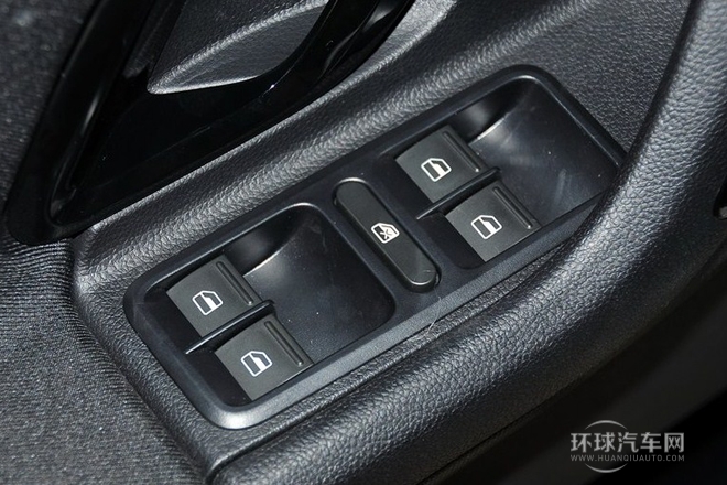 2013款 1.6L 手動Sport版