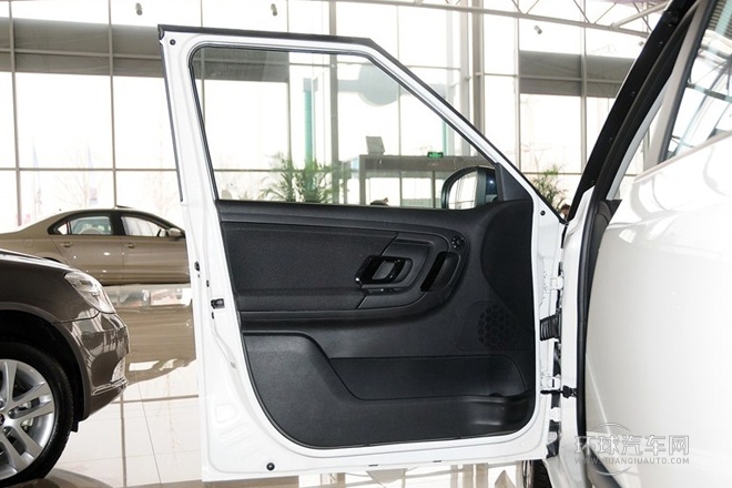 2013款 1.6L 手動(dòng)Sport版