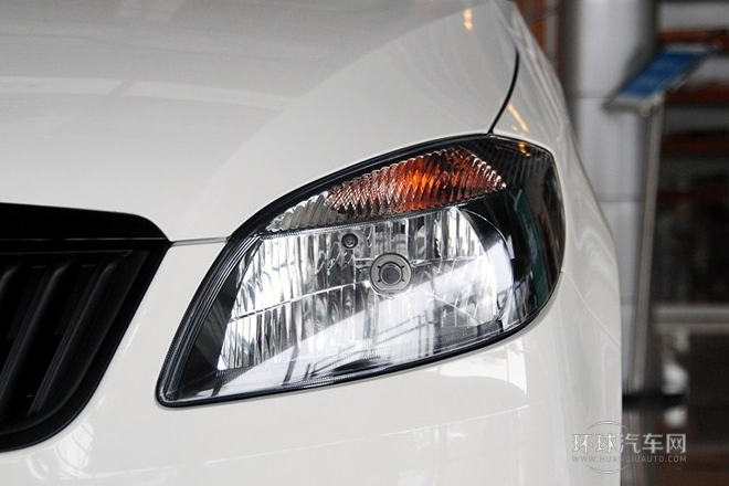 2013款 1.6L 自動Sport版