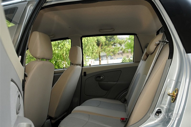 2012款 1.0L 豪華型