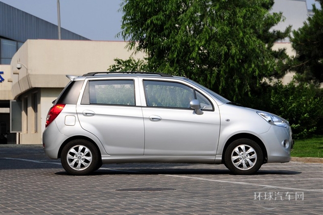 2012款 1.0L 豪華型