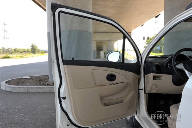 2010款 1.0L 進取型