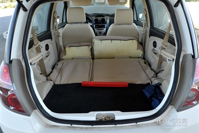 2010款 1.0L 進(jìn)取型