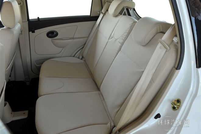 2010款 1.0L 進(jìn)取型