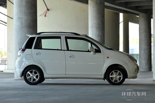 2010款 1.0L 進取型