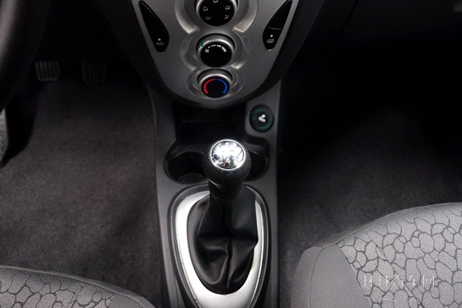 2010款 1.0L 標準型