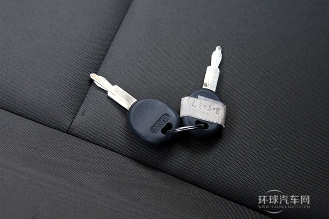 2008款 2.7L 五門四驅汽油版