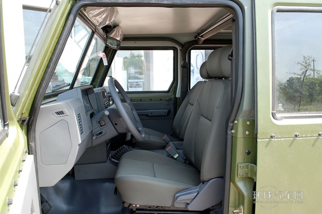 2008款 2.7L 五門四驅汽油版