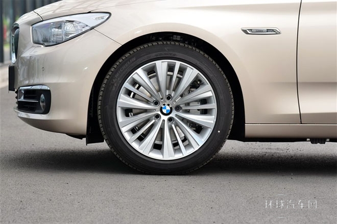 2014款 528i 設計套裝型