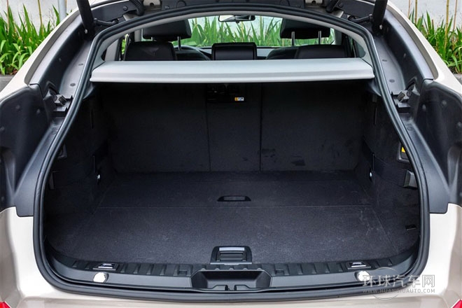 2014款 528i 設計套裝型