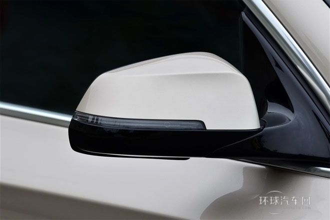 2014款 528i 設計套裝型