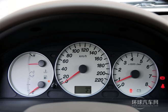 2011款 1.3L 手動豪華型