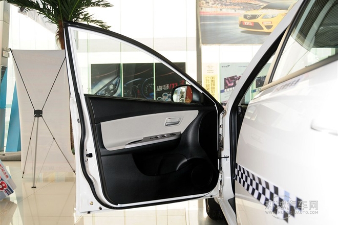 2014款 三廂 1.6L 手動冠軍版