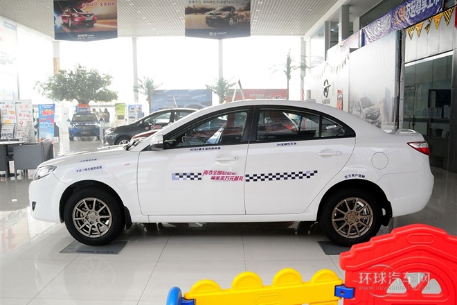 2014款 三廂 1.6L 手動冠軍版