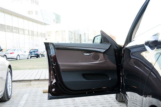 2014款 535i 設(shè)計(jì)套裝型