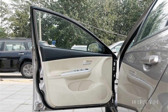 2013款 三廂 1.6L 手動(dòng)精英版