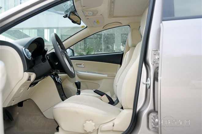 2013款 三廂 1.6L 手動精英版